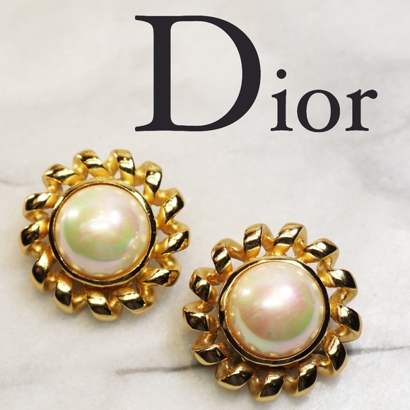 Christian Dior Pearl & Gold Clip-on Earrings ~ 22K Gold Iridescent Pearl EUC - Picture 5 of 16